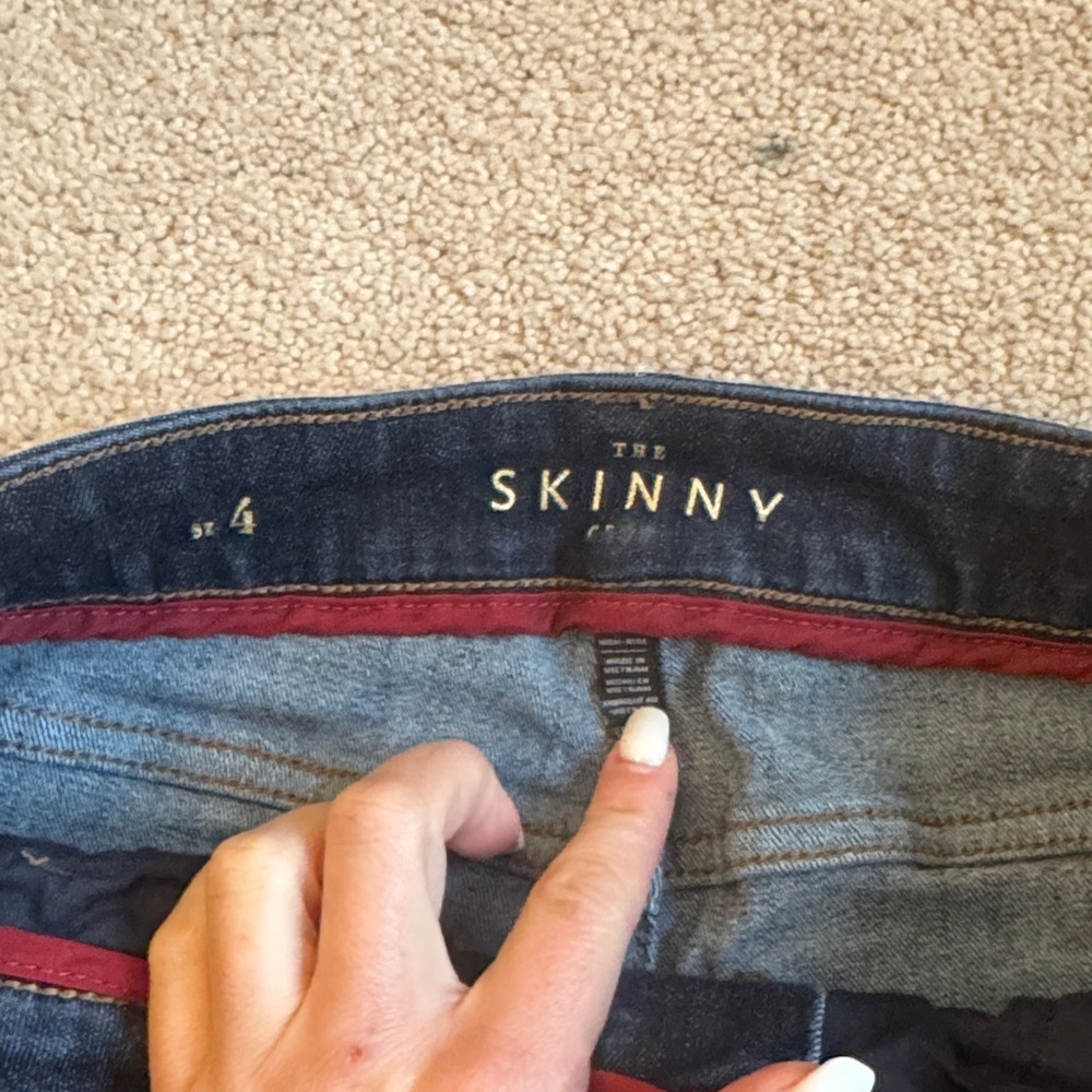 White House Black Market Women's Dark Blue Skinny Jeans - Picture 4 of 7